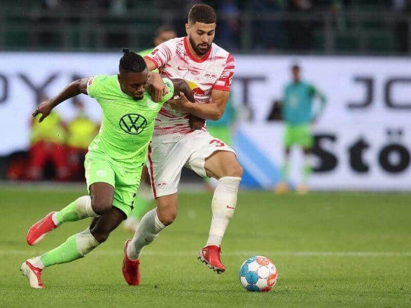 Wolfsburg-dan-dau-BXH-Bundesliga(1)